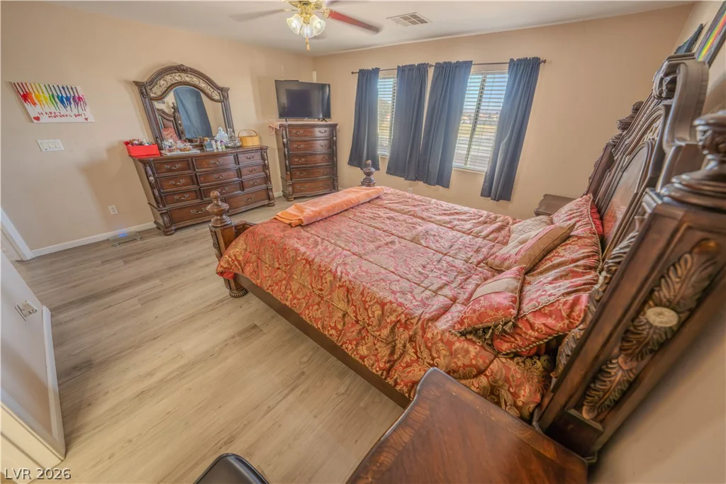 6074 Darnley, North Las Vegas, NV 89081