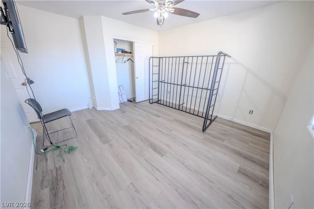 6074 Darnley, North Las Vegas, NV 89081