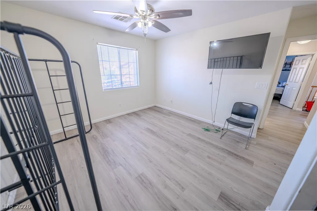 6074 Darnley, North Las Vegas, NV 89081