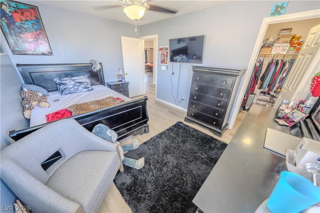 6074 Darnley, North Las Vegas, NV 89081