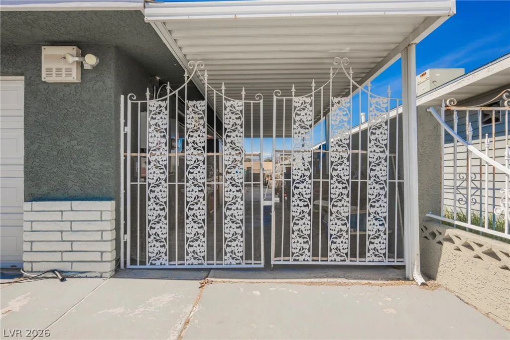 1020 Alan Shepard, Las Vegas, NV 89145