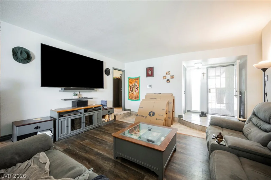 1020 Alan Shepard, Las Vegas, NV 89145