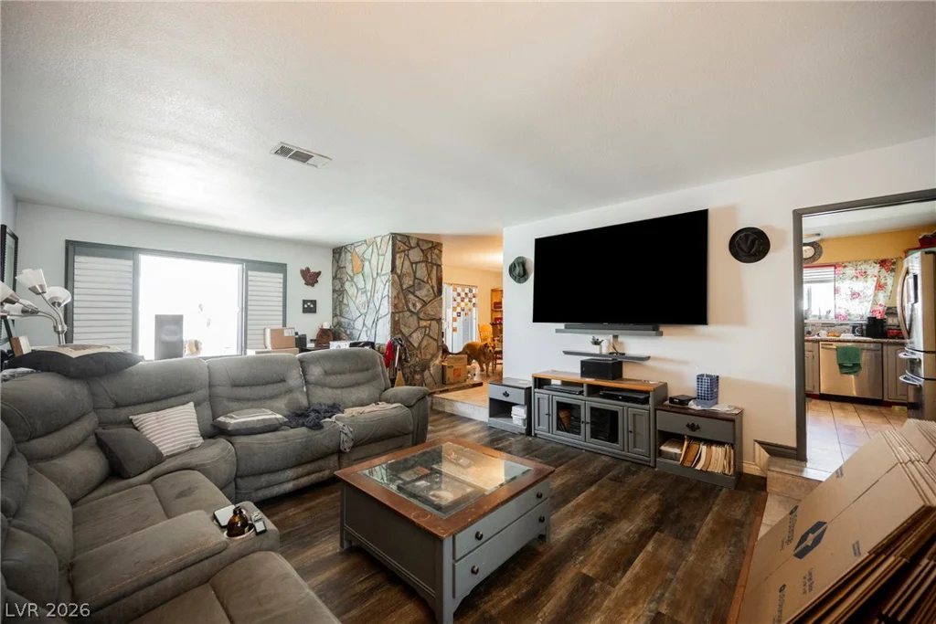 1020 Alan Shepard, Las Vegas, NV 89145