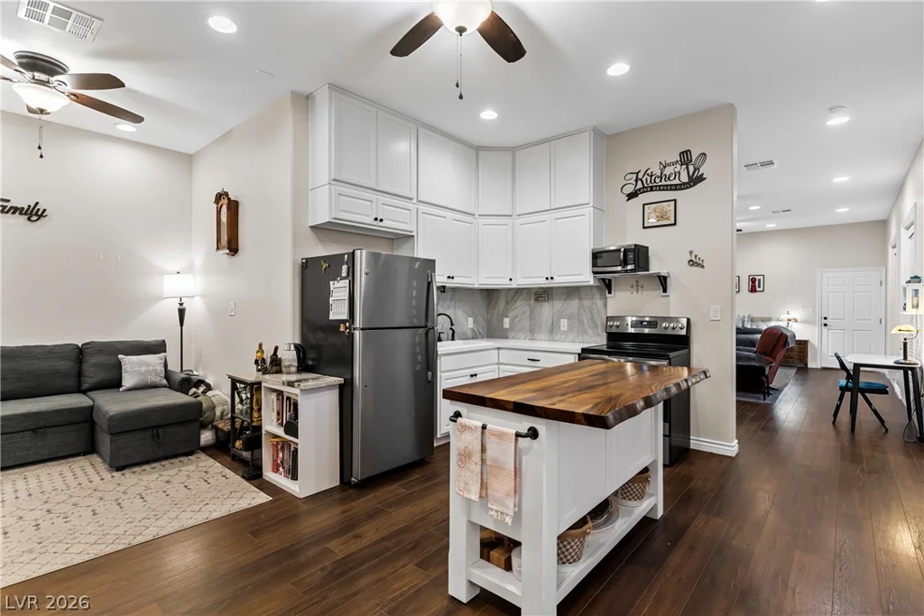 6382 Hermes Stables, Las Vegas, NV 89131