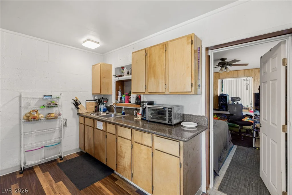 4207 Fulton, Las Vegas, NV 89107