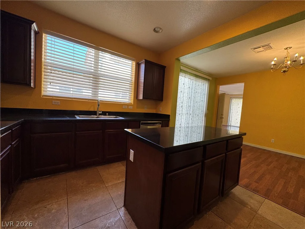 8986 Ellenbrook, Las Vegas, NV 89148