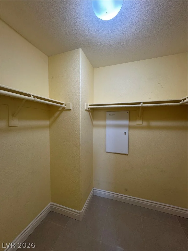 8986 Ellenbrook, Las Vegas, NV 89148