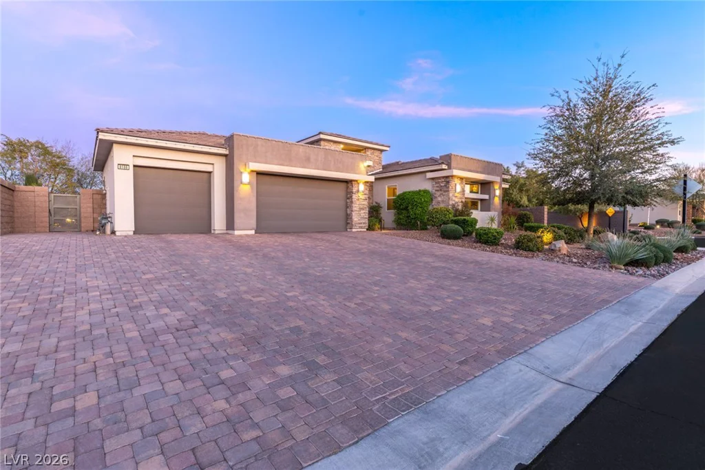 8188 Sweetwater Creek, Las Vegas, NV 89113