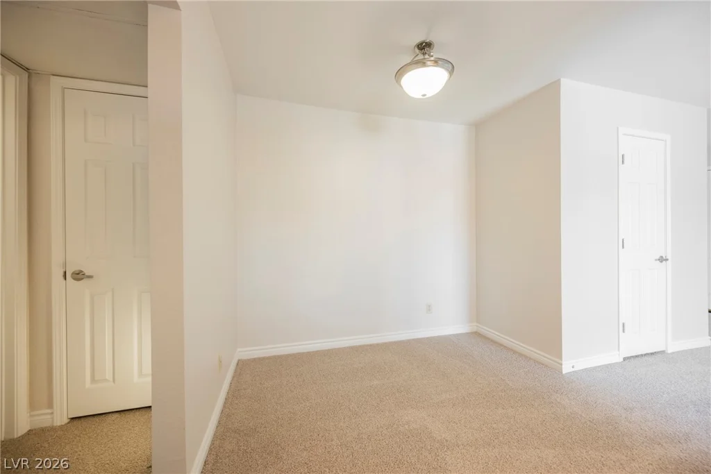 4921 Indian River, Las Vegas, NV 89103