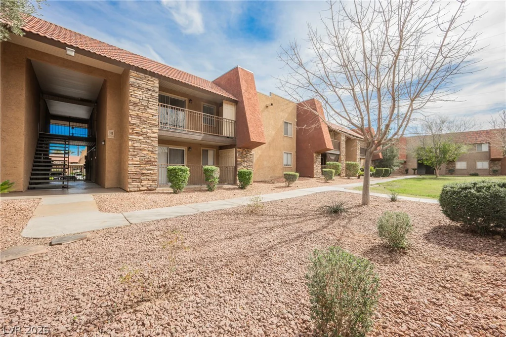 4921 Indian River, Las Vegas, NV 89103