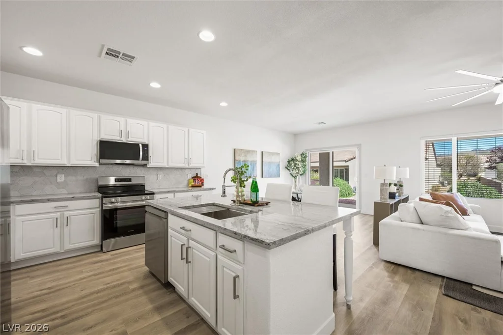 2088 Sawtooth Mountain, Henderson, NV 89044