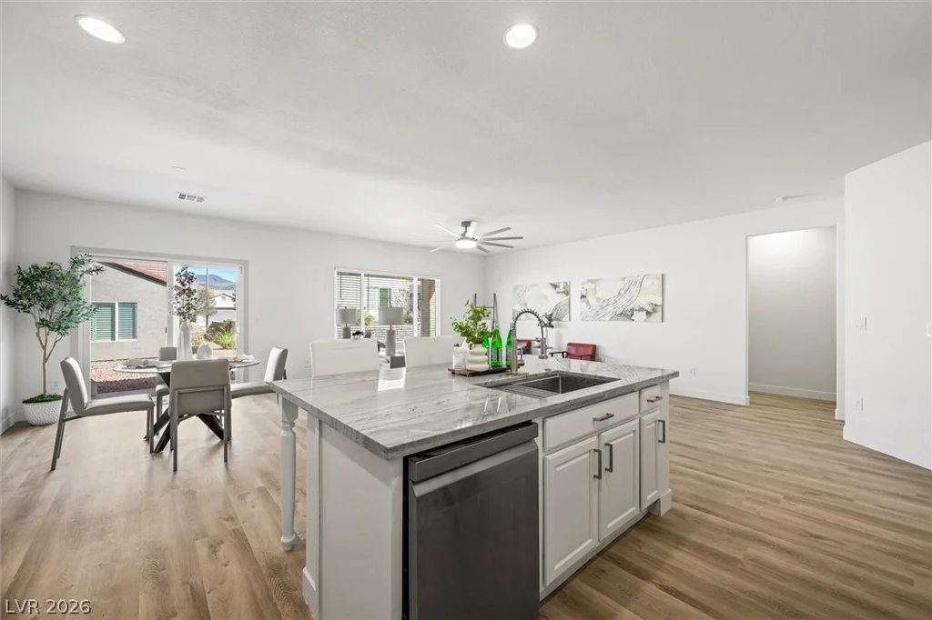 2088 Sawtooth Mountain, Henderson, NV 89044