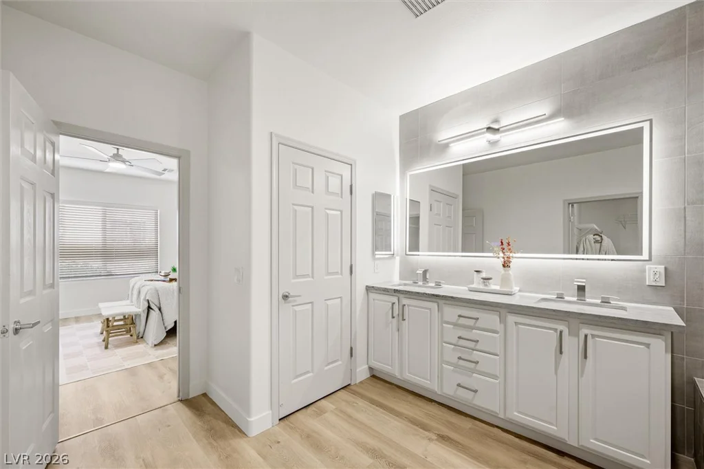 2088 Sawtooth Mountain, Henderson, NV 89044