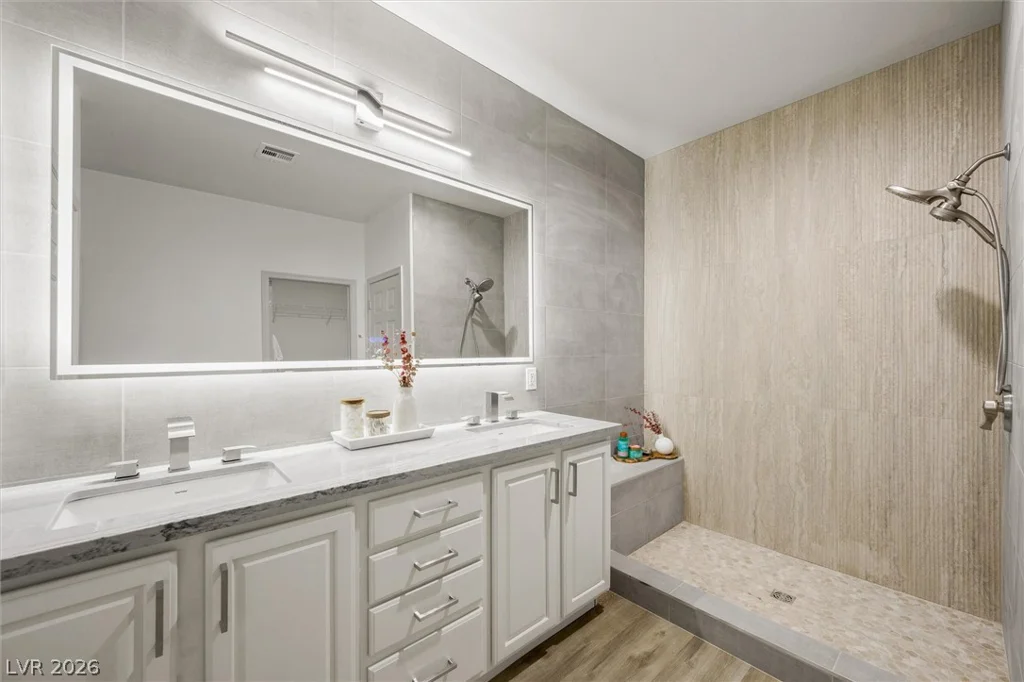2088 Sawtooth Mountain, Henderson, NV 89044