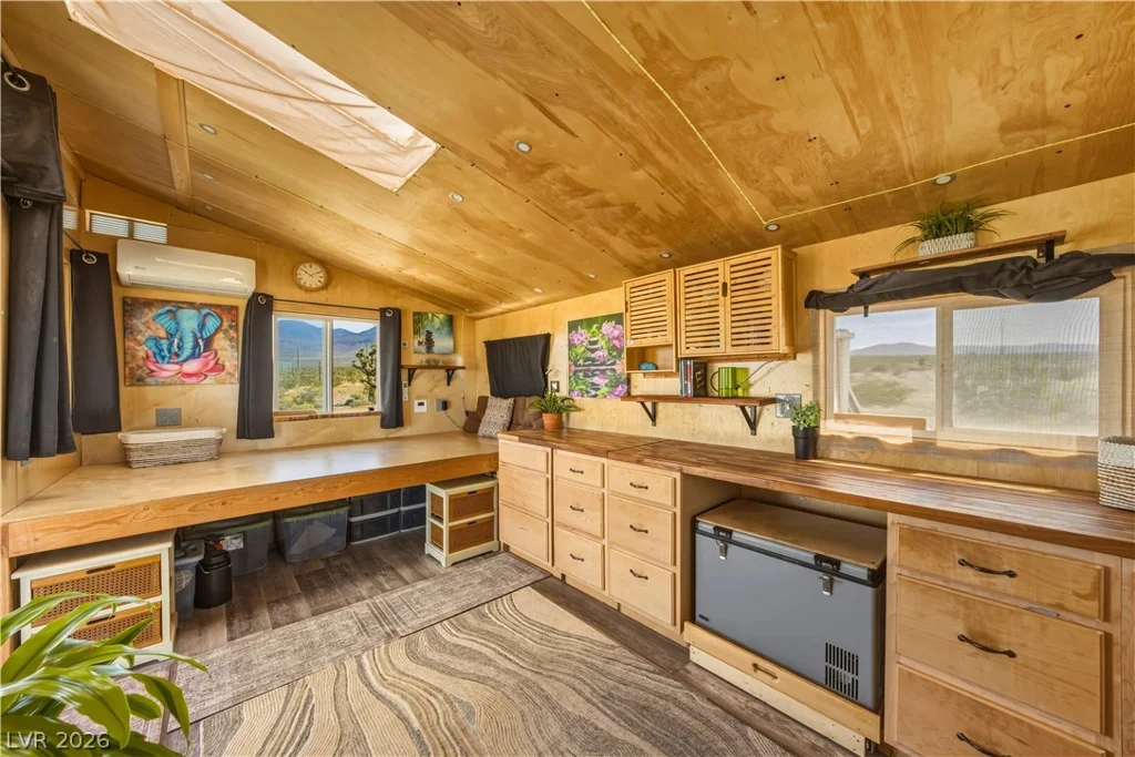 3711 Powerline, Pahrump, NV 89060