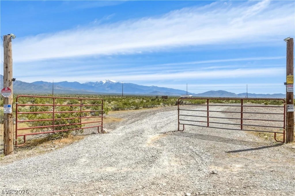 3711 Powerline, Pahrump, NV 89060
