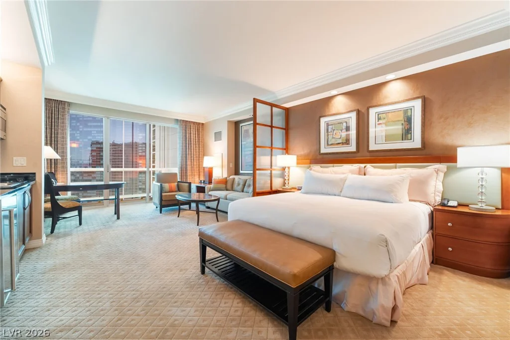 135 Harmon, Las Vegas, NV 89109
