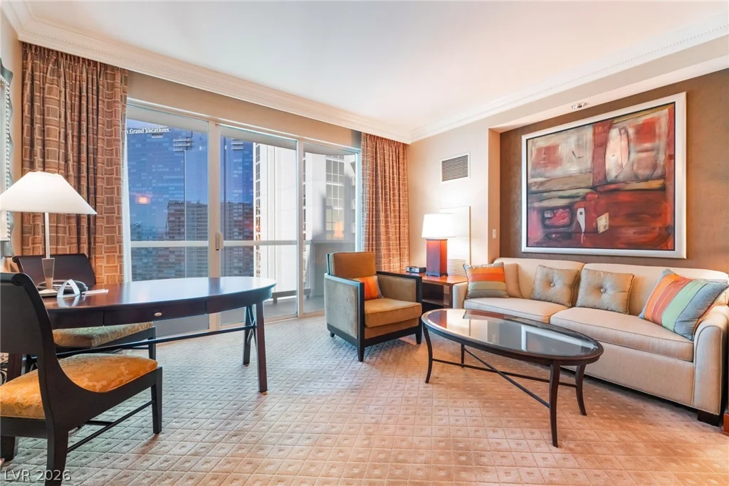 135 Harmon, Las Vegas, NV 89109