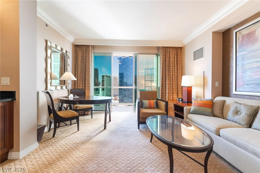 135 Harmon, Las Vegas, NV 89109
