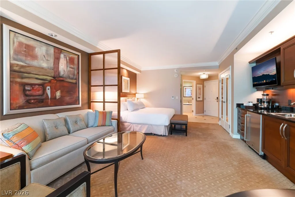 135 Harmon, Las Vegas, NV 89109