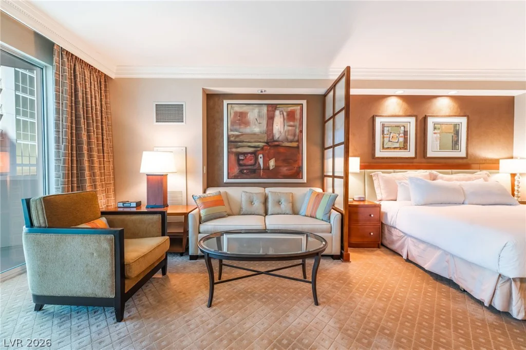 135 Harmon, Las Vegas, NV 89109