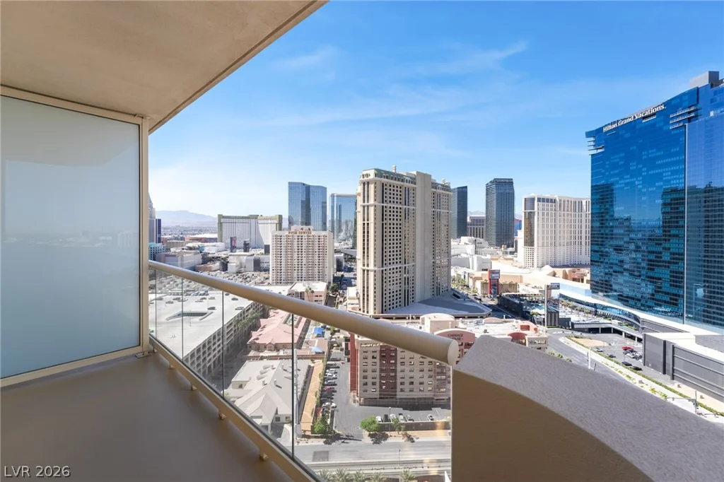 135 Harmon, Las Vegas, NV 89109