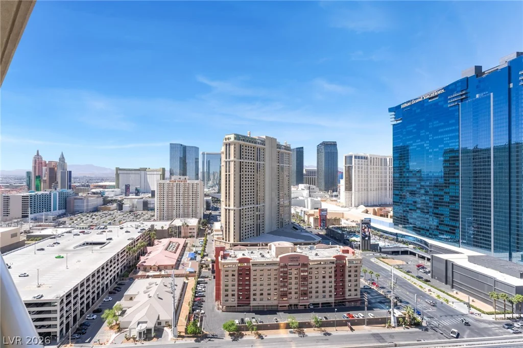 135 Harmon, Las Vegas, NV 89109