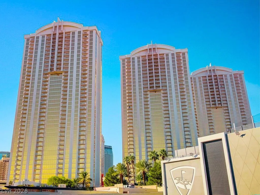 135 Harmon, Las Vegas, NV 89109