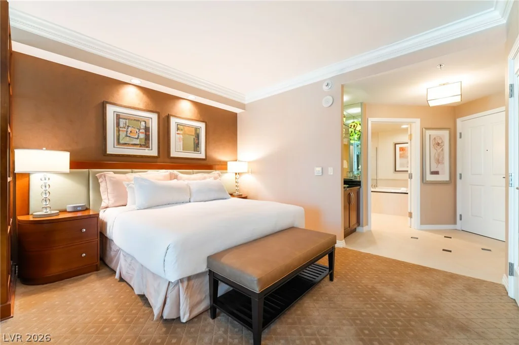 135 Harmon, Las Vegas, NV 89109