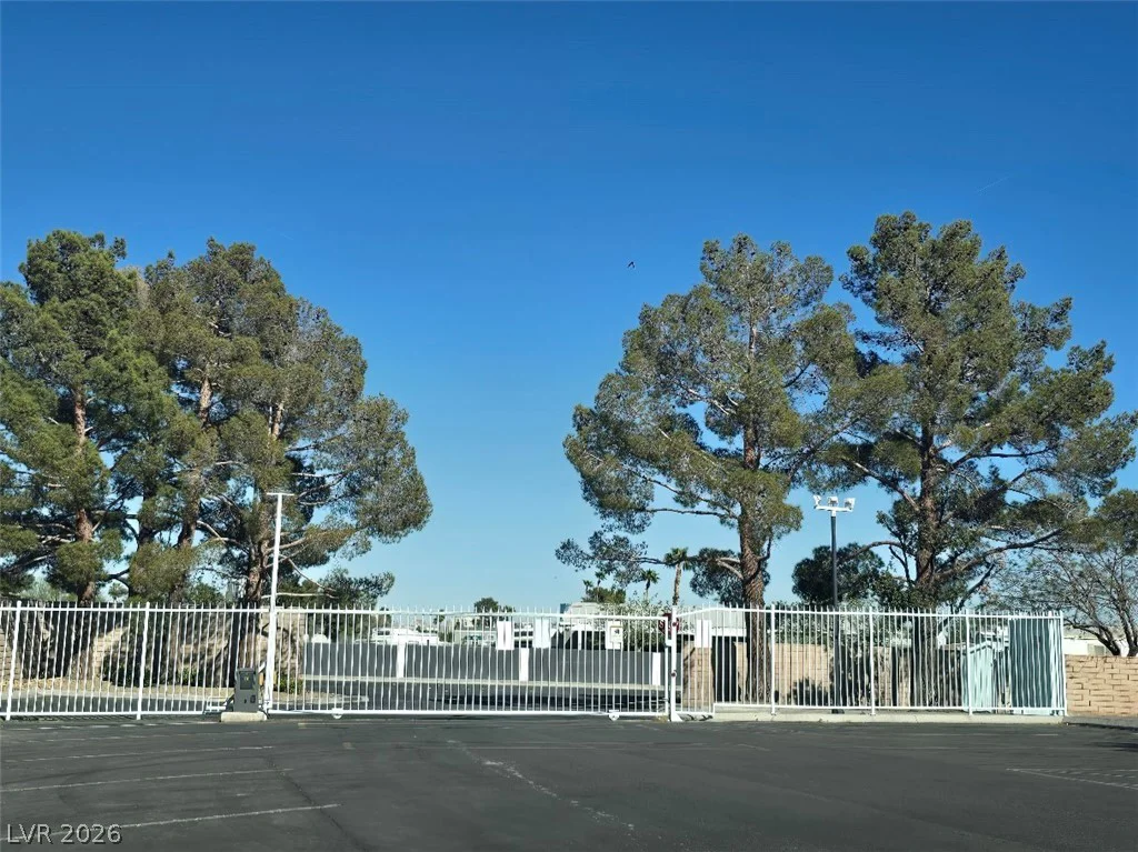 4839 Torrey Pines, Las Vegas, NV 89103