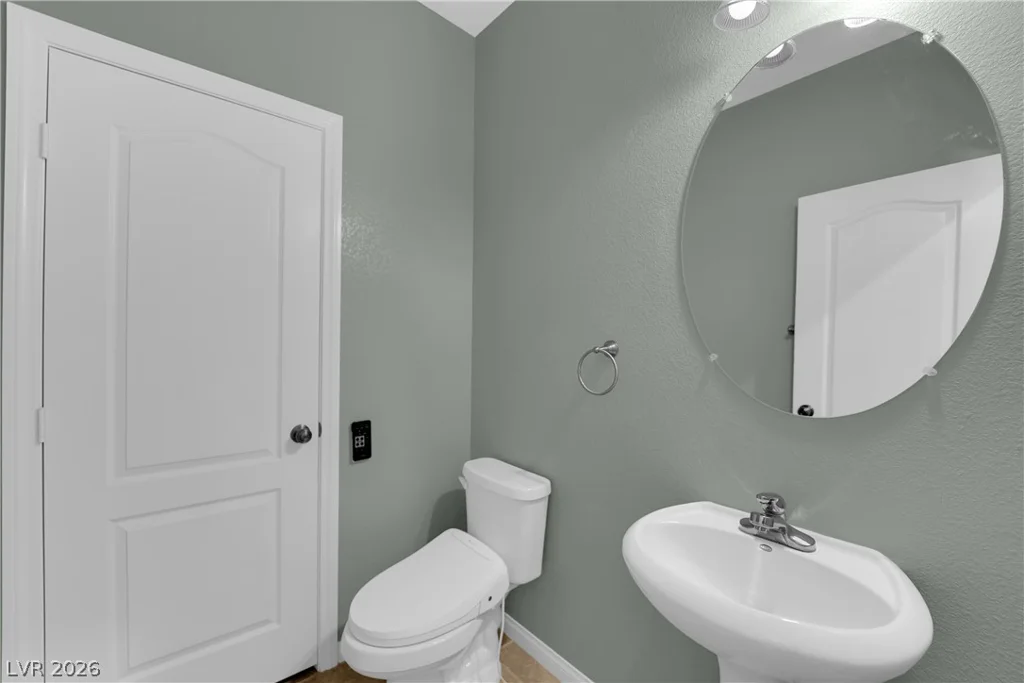 6942 Grand Junction, Las Vegas, NV 89179