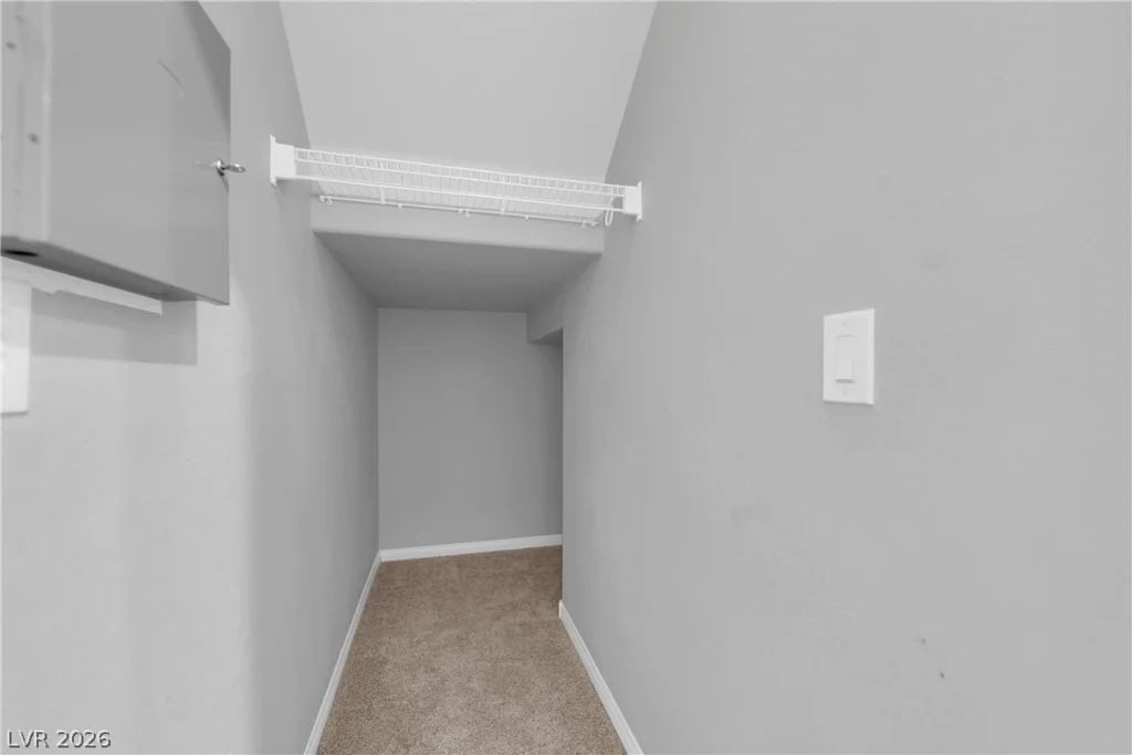 6942 Grand Junction, Las Vegas, NV 89179