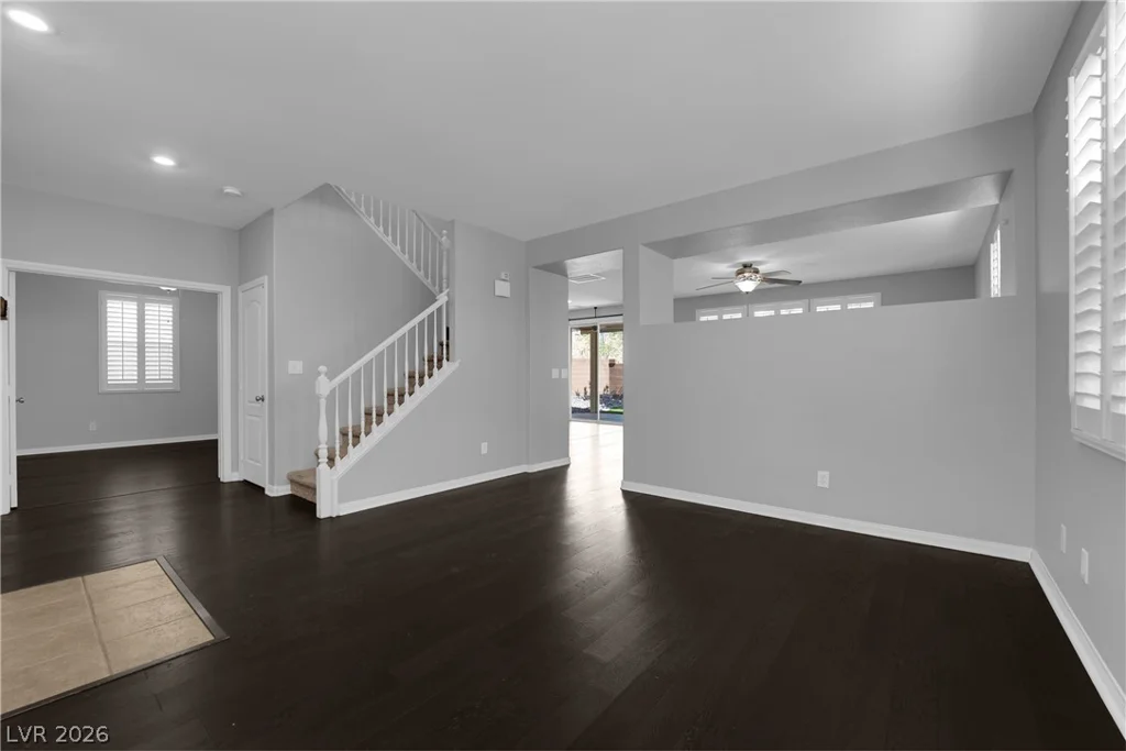6942 Grand Junction, Las Vegas, NV 89179