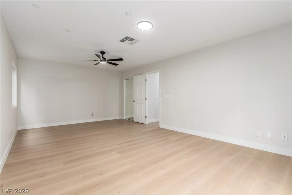 9008 Successful, Las Vegas, NV 89149