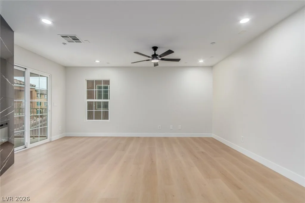 9008 Successful, Las Vegas, NV 89149