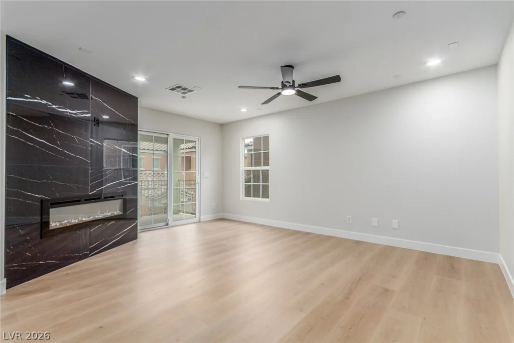 9008 Successful, Las Vegas, NV 89149