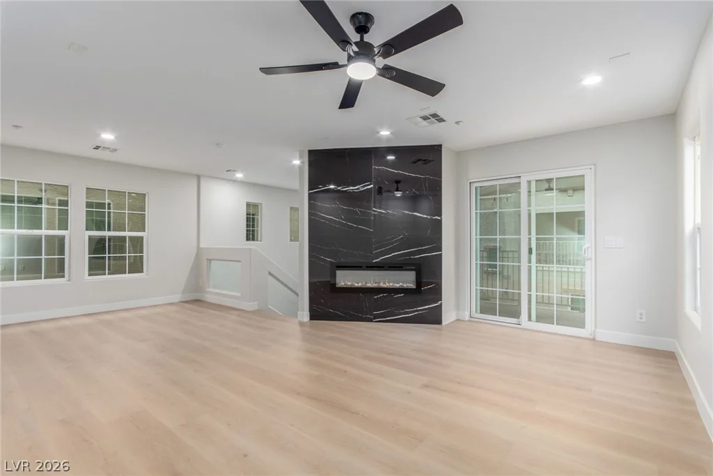9008 Successful, Las Vegas, NV 89149