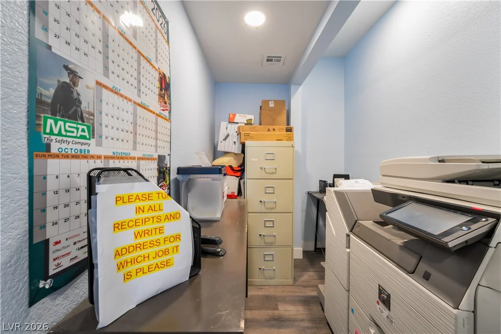 3825 Raymert, Las Vegas, NV 89121