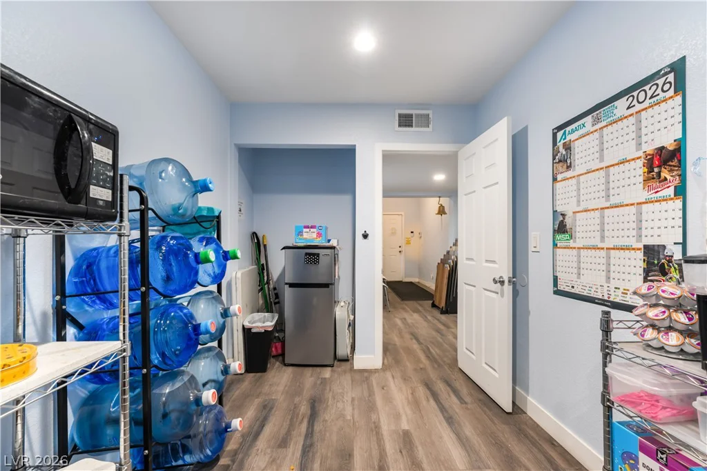 3825 Raymert, Las Vegas, NV 89121