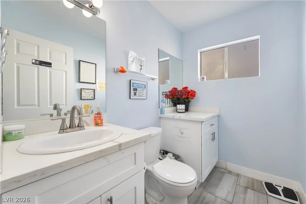 3825 Raymert, Las Vegas, NV 89121