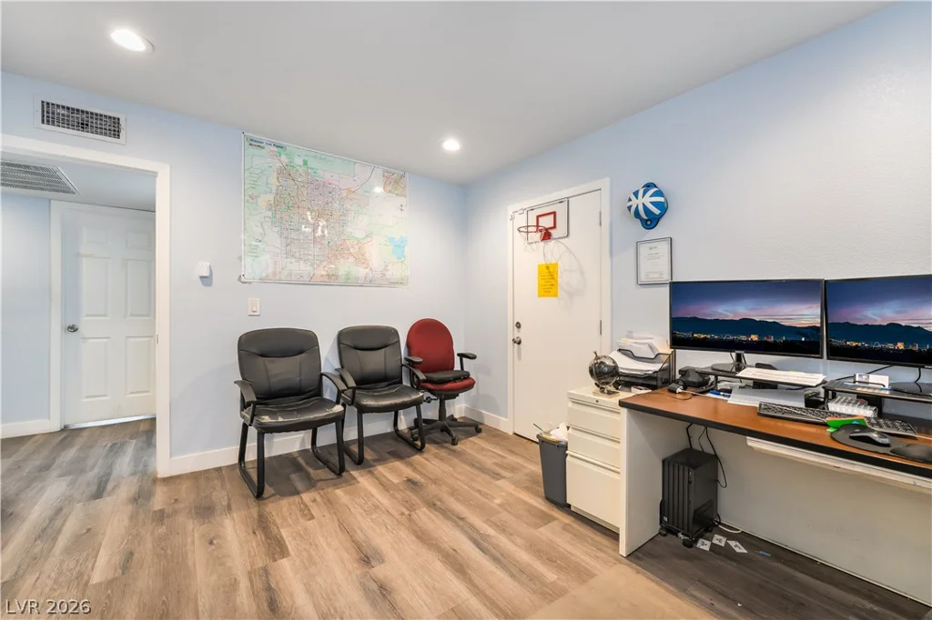 3825 Raymert, Las Vegas, NV 89121
