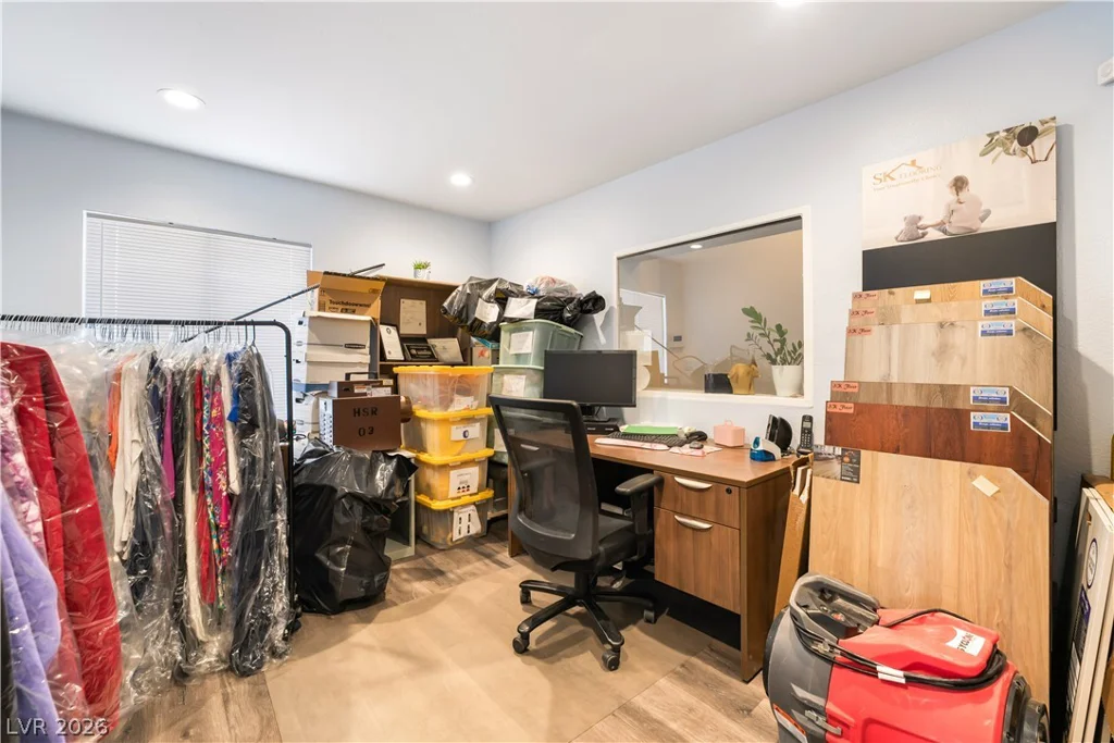 3825 Raymert, Las Vegas, NV 89121