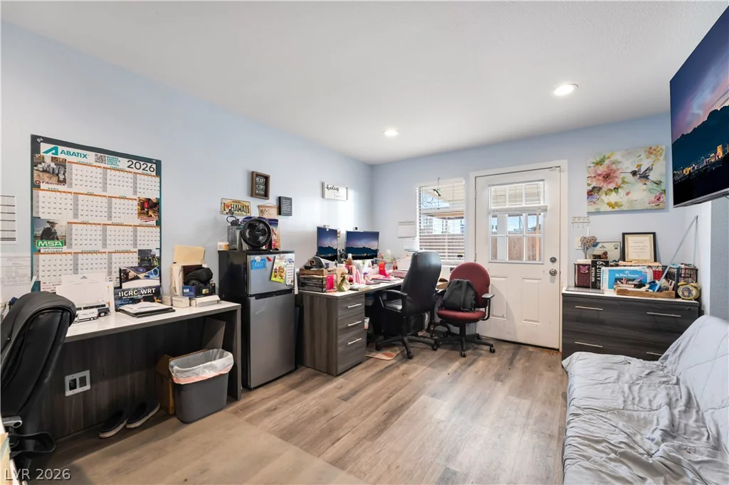 3825 Raymert, Las Vegas, NV 89121