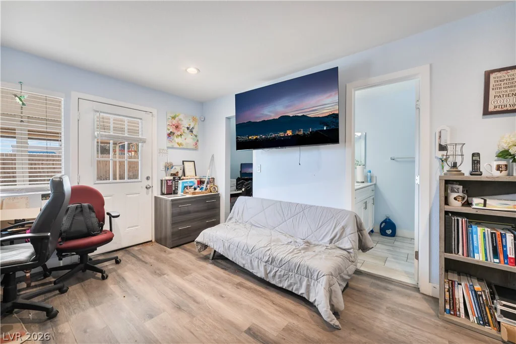 3825 Raymert, Las Vegas, NV 89121