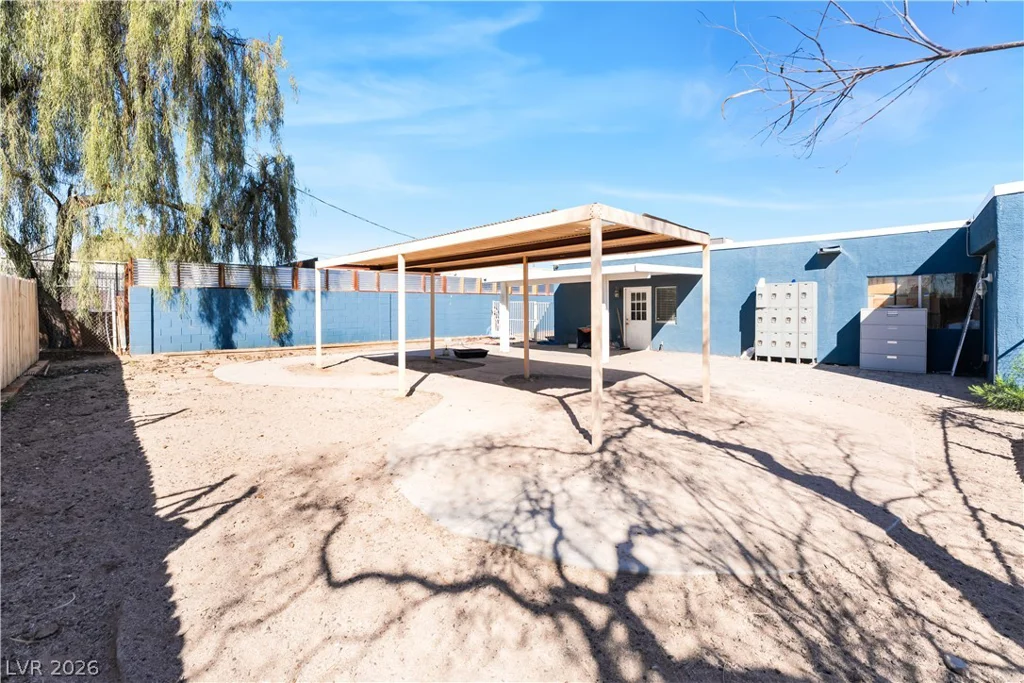 3825 Raymert, Las Vegas, NV 89121