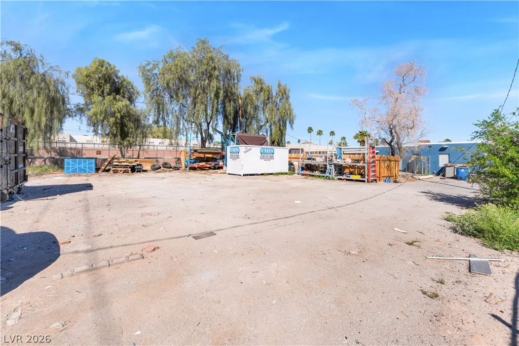 3825 Raymert, Las Vegas, NV 89121