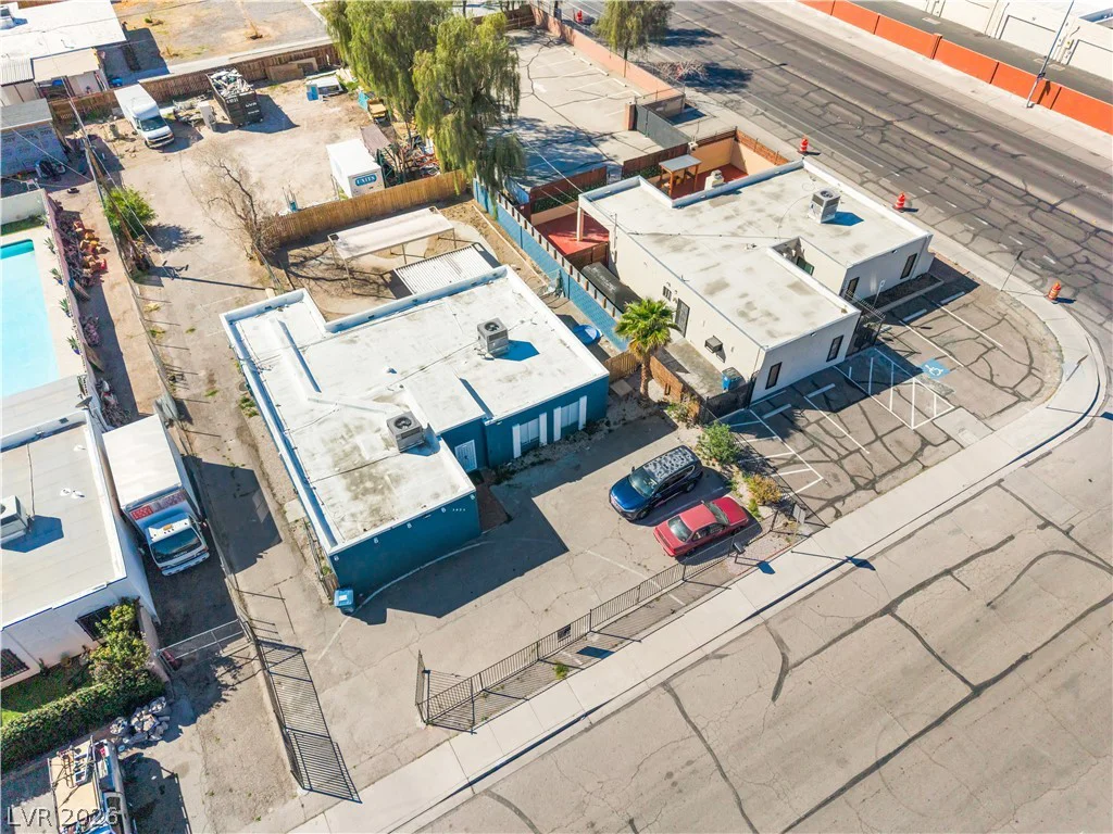3825 Raymert, Las Vegas, NV 89121