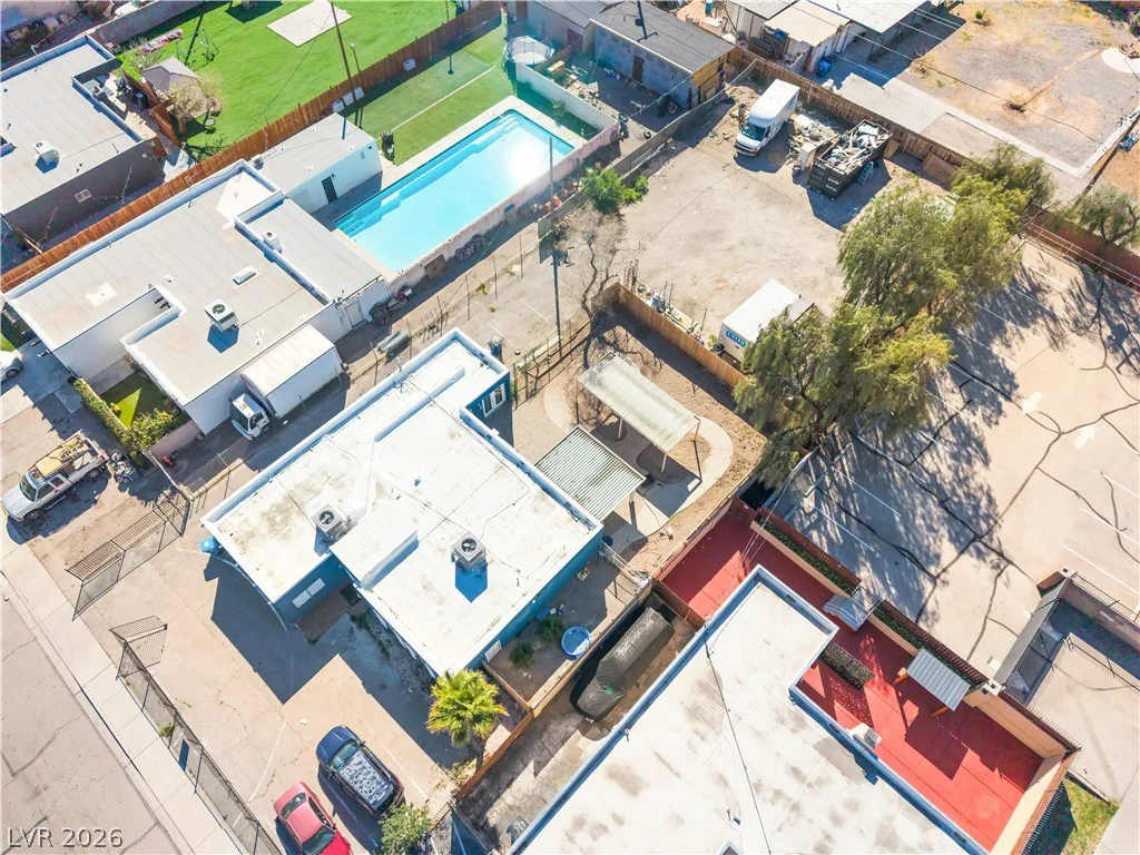 3825 Raymert, Las Vegas, NV 89121