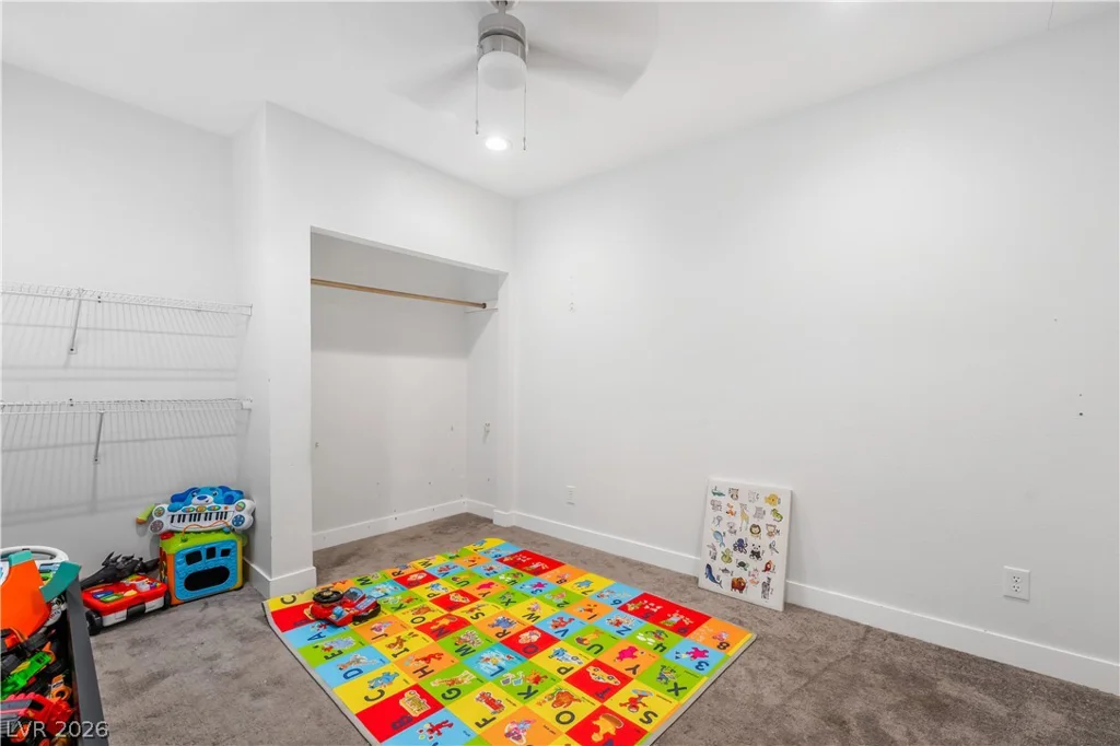 3825 Raymert, Las Vegas, NV 89121