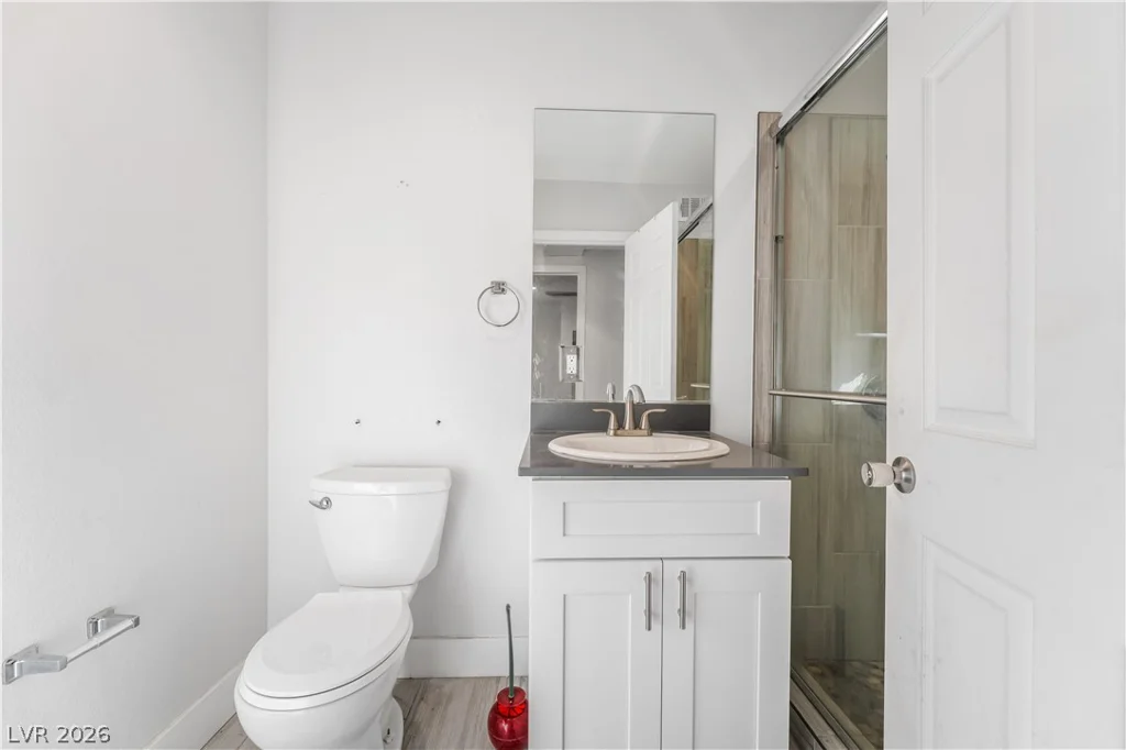 3825 Raymert, Las Vegas, NV 89121